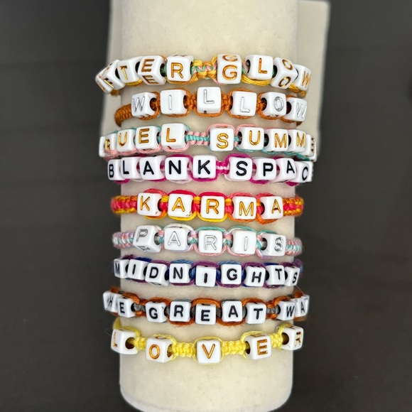 $8 bundled ⢠custom taylor swift friendship bracelet - Picture 6 of 9